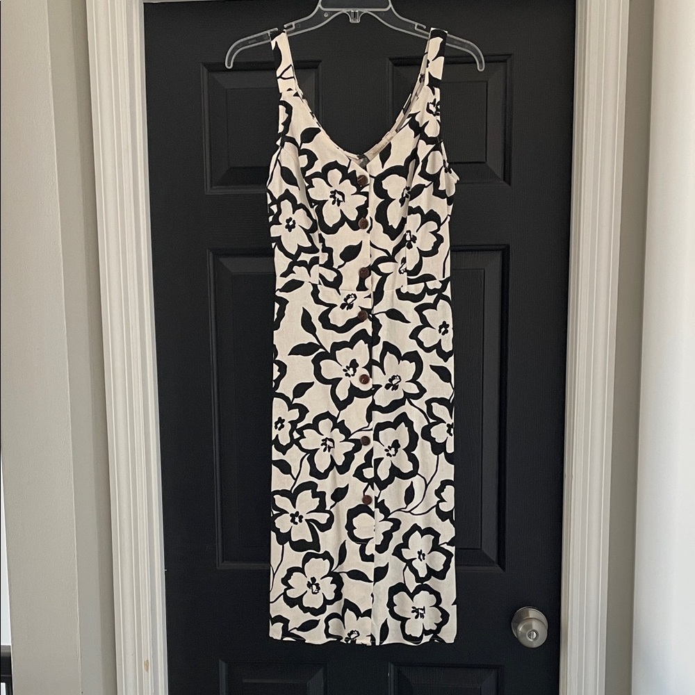 Elegant Black and Off White Floral Dress